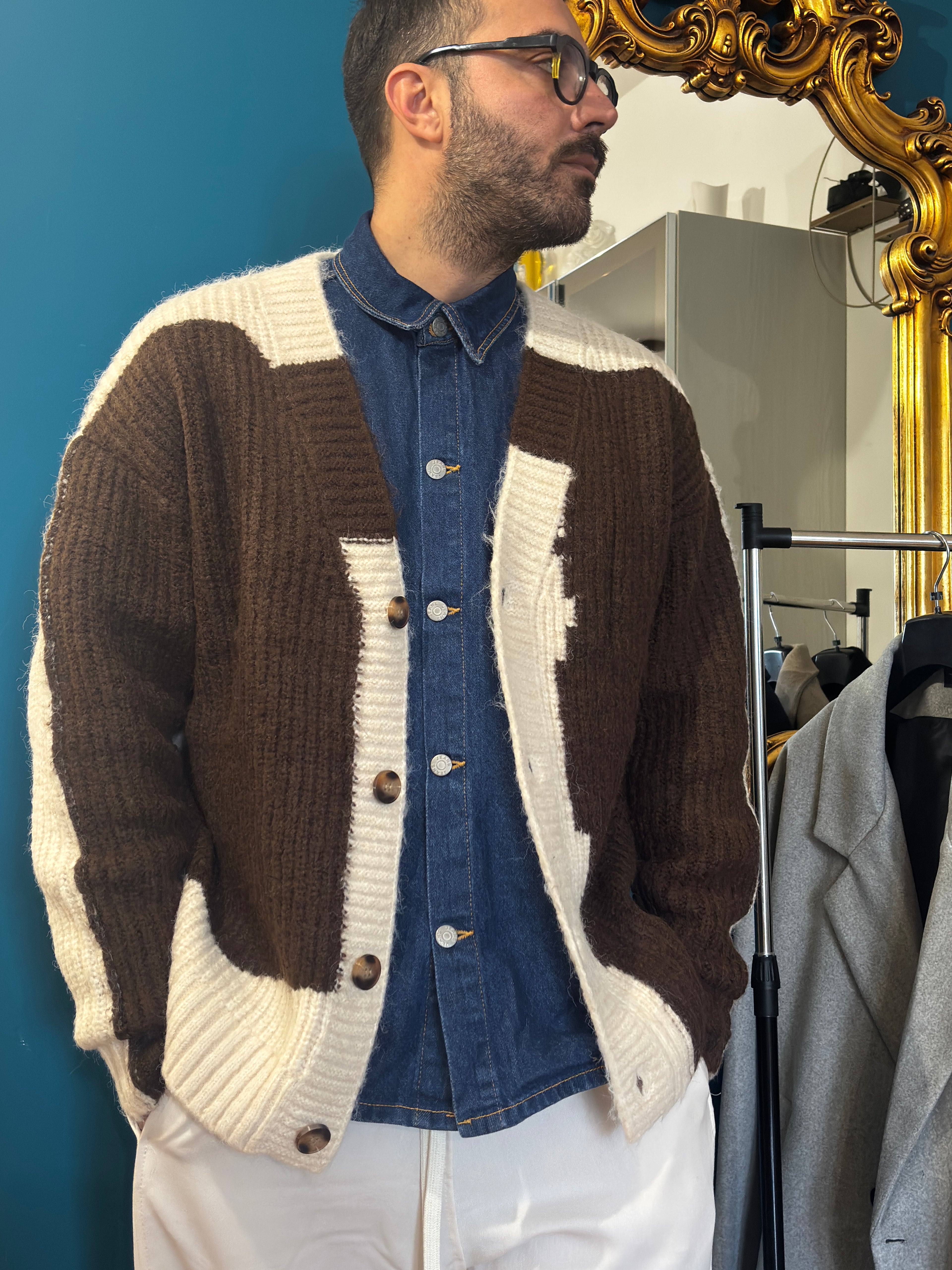 Cardigan Over Sun/Brown